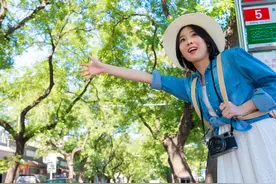 万一违章了，突然面对二维码收罚款，法律支持拒绝交钱吗？图片