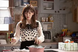 “儿媳终于滚蛋了，我要放炮庆祝”婆婆刚发完朋友圈，报应来了图片