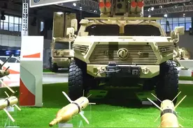 国产东风猛士越野车，肩扛导弹大炮，已化身现代战争的轻骑兵！图片