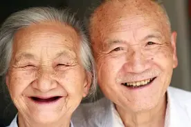 50岁开始掉牙，是不是衰老加快的表现？老人多少岁开始掉牙最好图片