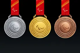 首日夺两金，中国队再创历史！冬残奥会为何总能让人泪目？图片