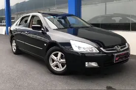 经典情怀车04年7代雅阁，保养到像新车一样图片