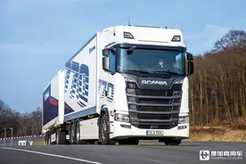 770匹马力的载货车？生活设施丰富，斯堪尼亚770 S载货车底盘实拍图片