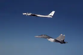 解放军歼16带实弹，护航图95：画面传回俄罗斯，却让他们心态复杂图片