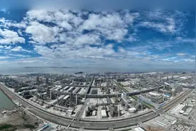 浙报头版头条丨东海鱼山岛崛起绿色石化基地，深刻影响区域经济—— 一个大项目能带来什么图片