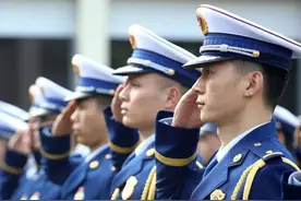 天津政府专职消防员和国家队消防员对比图片