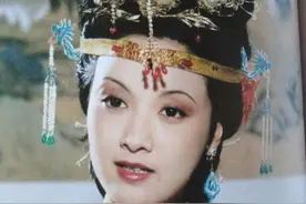 伺候的仆人无数，王熙凤为何还会流产？贾琏的丑陋癖好是主要原因图片