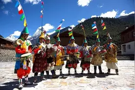 “用舞蹈来送祝福词”这还是第一次见！“梗舞”你了解过吗？图片