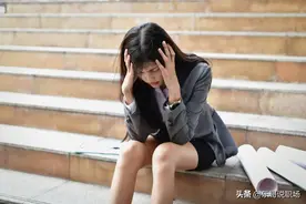 心酸！90后姑娘失业后每天假装上班，失业后感觉自己像个罪人图片