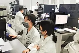 以为博士都是三万起，知道博士同学收入后，我知道了真相图片