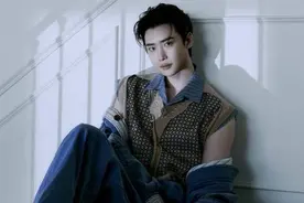 李钟硕接受媒体采访表白女友IU：她是最大的依靠和鼓励图片