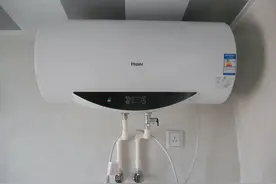 电热水器下面有个小阀门，即使漏水也别管！还要定期检查图片