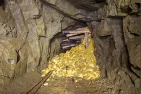 山西老农洞中发现大量黄金，本以为会“一夜暴富”，却遭警方逮捕图片