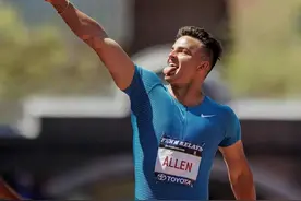 惊人的12秒84！打破刘翔保持15年的赛会纪录图片