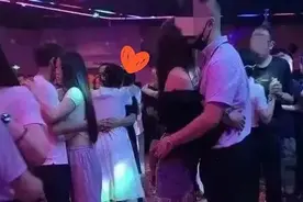 “沙沙舞”为什么，能点燃重庆的疫情图片