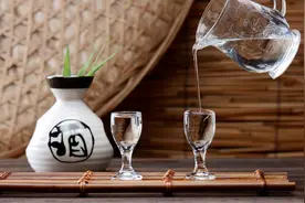 今日揭秘！酒与水交织的情缘图片