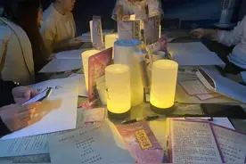 玩“剧本杀”过春节的年轻人：30岁以下玩家占比75%，新奇感成好评关键图片