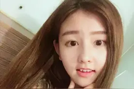网红炫迈妹子：16岁走红，5年9段情史，如今鲜肉老公送她服装厂图片