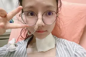 千万粉网红吃外卖戳破食管，肺部感染做三次手术，出院时仍插胃管图片