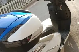 本田摩托车中的踏板之王佳御110图片