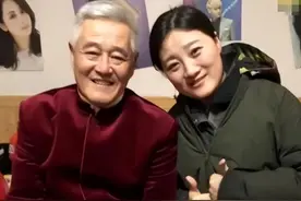 葛珊珊：我没有抱怨工资低，从二人转演员到明星，我要感谢赵本山图片