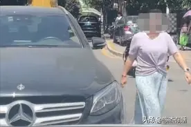 逆行司机理直气壮下车讨说法：你对着我的车头开，应不应该？图片