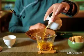 泡茶，一定要洗茶吗？茶艺师：洗的不仅是灰尘，还有更重要的作用图片