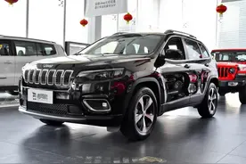 为何销量不高？颜值惹人，配置合适，实拍自由光图片