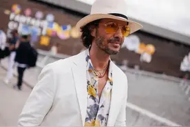 男人到中年要有格调，戴这3种首饰显得“太油腻”，长得帅也没用图片