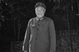 1982年，铁道兵撤并消息传开，司令员找杨得志：小道消息快我一步图片