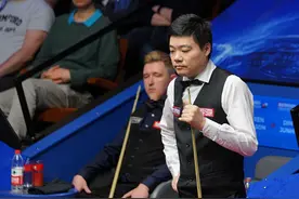 丁俊晖头撞球台遭批评！奥沙利文为好友发声，却被另一名将辱骂图片