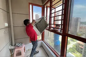 空调外机位就是个摆设，但凡开发商有点生活经验，我也不至于发愁图片