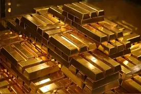 一吨黄金，一吨美元，一吨人民币，3选1的话，聪明人会选哪个？图片