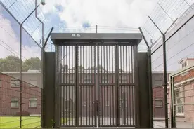 从看守所（监狱）出来的一些讲究图片