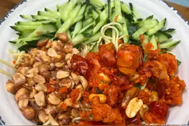 天热了孩子想吃凉面，在家自己做，2块钱凉面能做一盘，爽口开胃图片