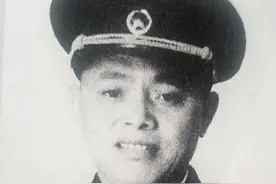 1961年218位晋升少将所获勋章统计与1955年授大校军衔时任职图片