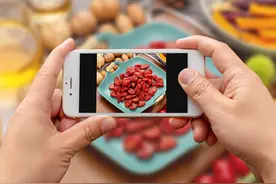 手机照片怎么添加文字？原来方法这么简单，老年人一学就会图片