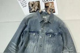 Balenciaga/巴黎世家字母牛仔夹克外套男女款蓝色牛仔外套图片