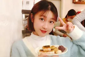 留学生-站在父母的肩膀上看他们这一生未看过的风景图片