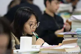 姑娘读高一，马上要选科，她想选历史+地理+政治，这个选择好吗？图片