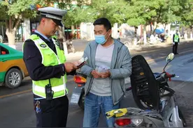 这2类车不要驾驶证，适合60岁以上老年人，但上路有9大行为要遵守图片