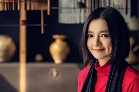 她，清华学霸，世界冠军，却远嫁中东，替丈夫找小老婆，为啥图片