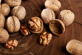 核桃是“血管清道夫”？研究发现：核桃让血管更健康，怎么吃好？图片