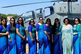 印度国产武装直升机正式服役！高官太太争相合影，将生产160架图片