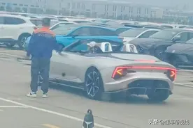 新车 | 双座敞篷电动跑车，名爵Cyberster无伪装谍照，有望4月亮相图片