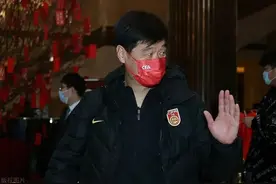 中国足球越来越不受待见了，多个赛区拒绝接待，中超将再次推迟图片
