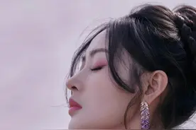 美女壁纸-第910期-张天爱图片