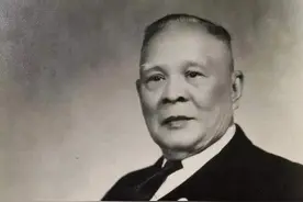 1911年洪门大哥倾尽家产支持革命，开国大典时周总理：抬上天安门图片