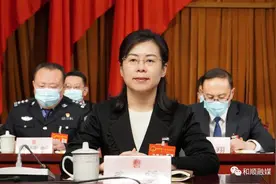 李雪同志任和顺县人民政府县长图片