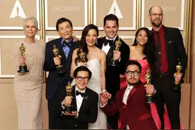 60岁杨紫琼喜夺奥斯卡影后，好莱坞又在往自己脸上贴金图片